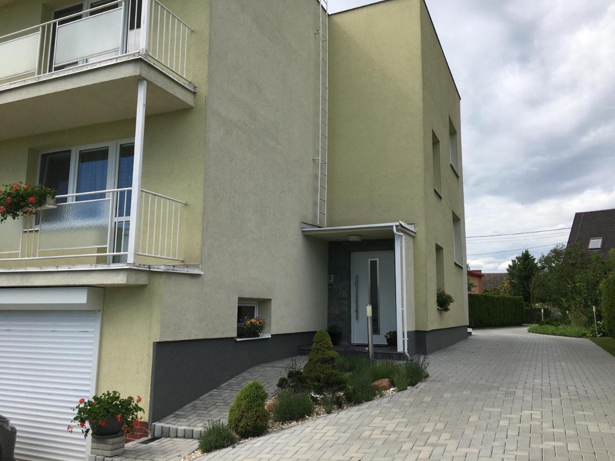 Apartman Krasna Vyhlidka Dolni Benesov ภายนอก รูปภาพ